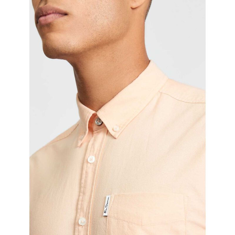 Ben Sherman Short Sleeve Signature Oxford Shirt image number 2